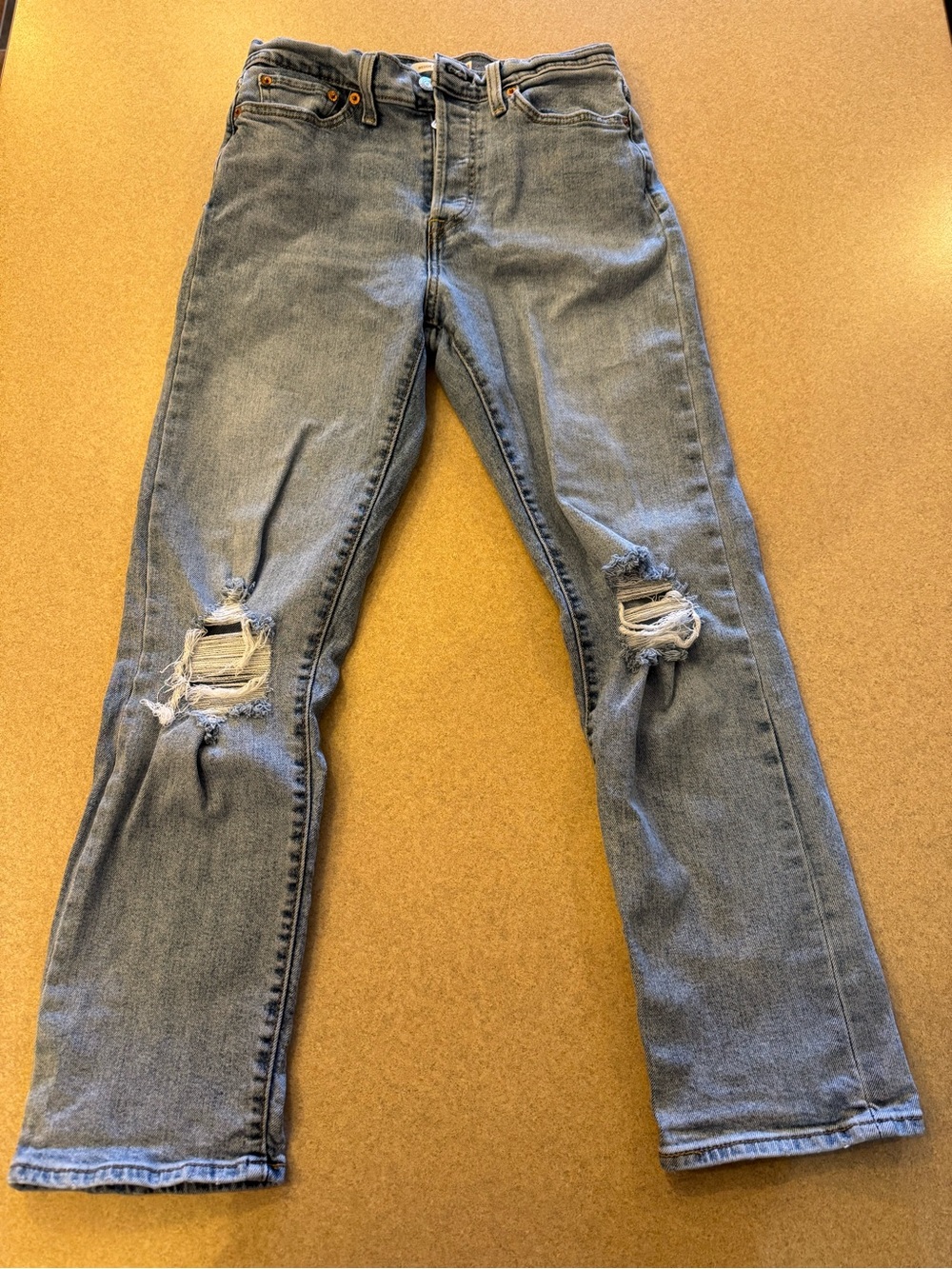 Levi's Women's Light Blue High-Rise Distressed Jeans